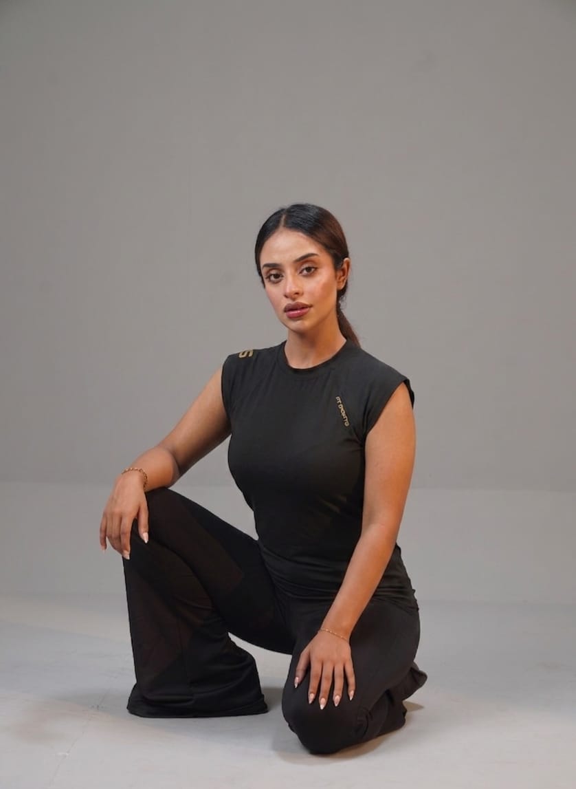 The Aura Bubble-Mesh Cap Tee