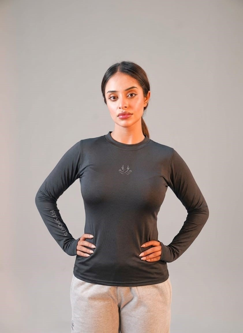 The Aura Ultra-Lightweight Thumbhole Tee